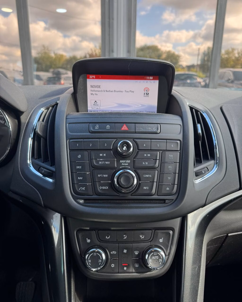 Opel Zafira фото 16