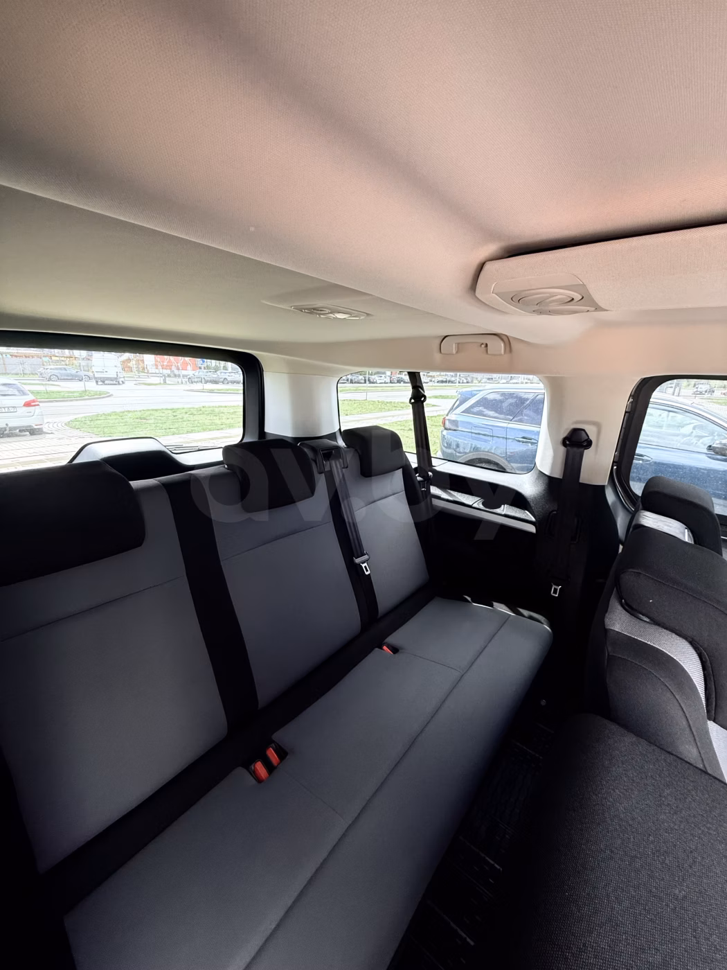 Opel Vivaro фото 16