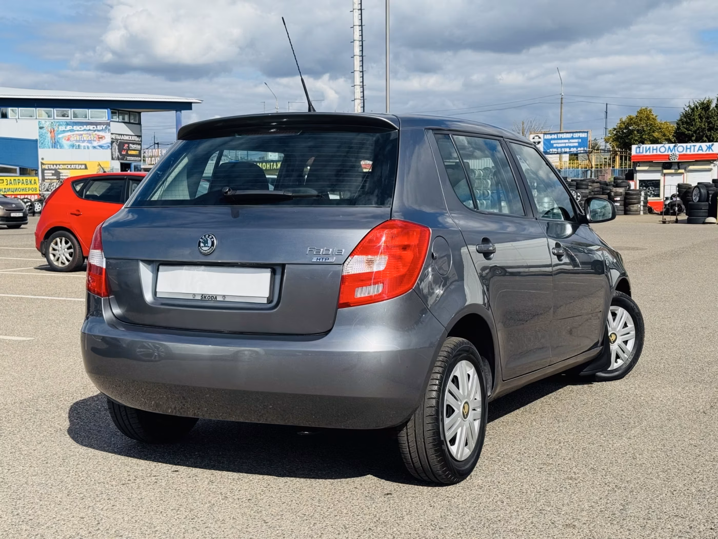 Skoda Fabia фото 2