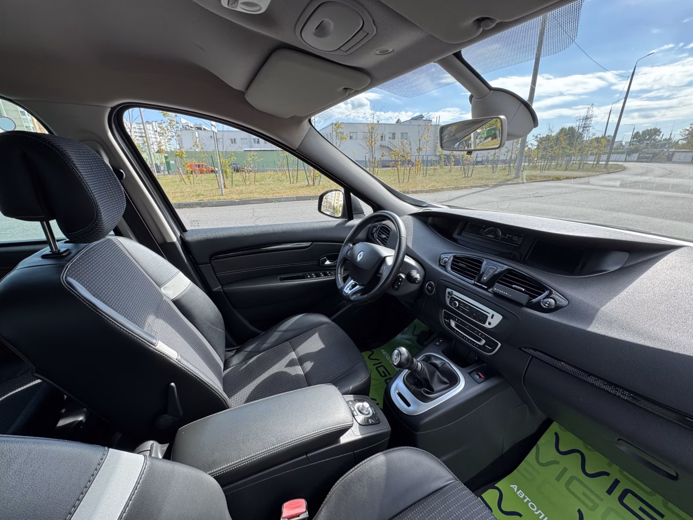 Renault Grand Scenic фото 19