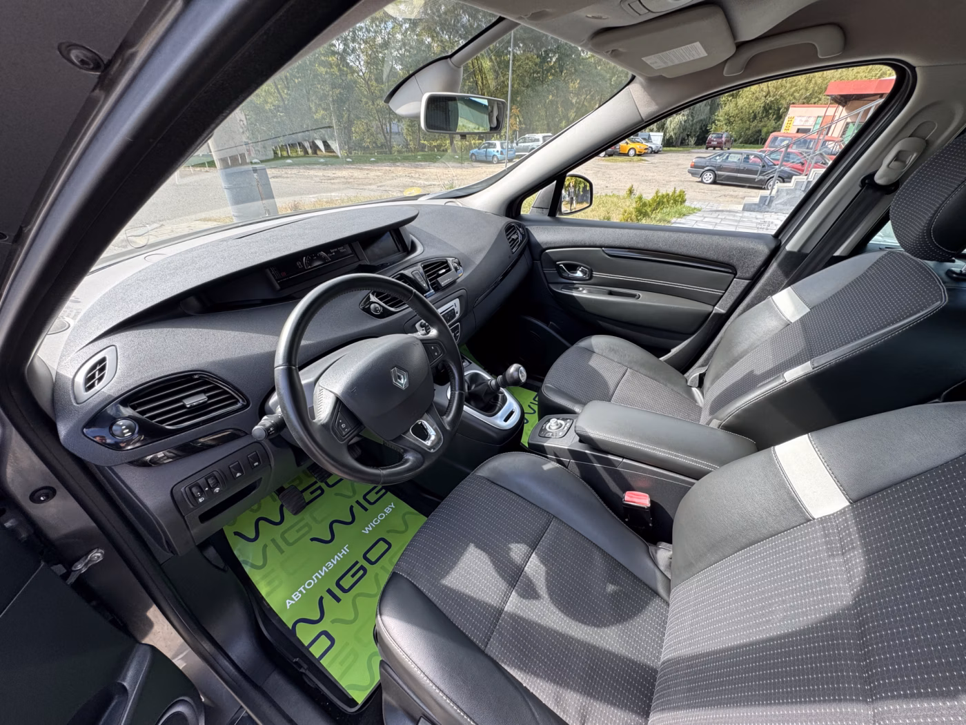 Renault Grand Scenic фото 11
