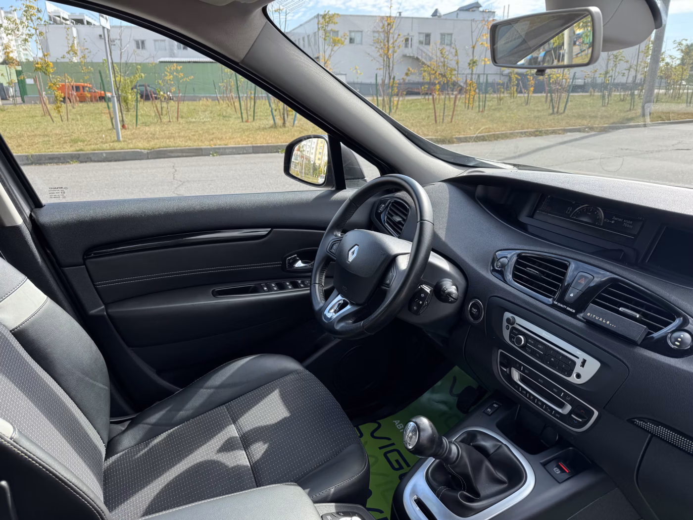 Renault Grand Scenic фото 20