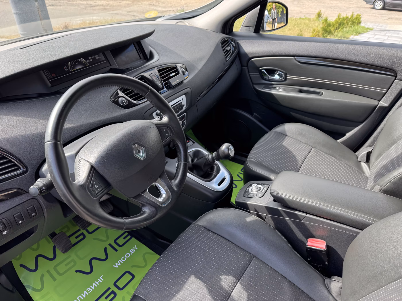 Renault Grand Scenic фото 12