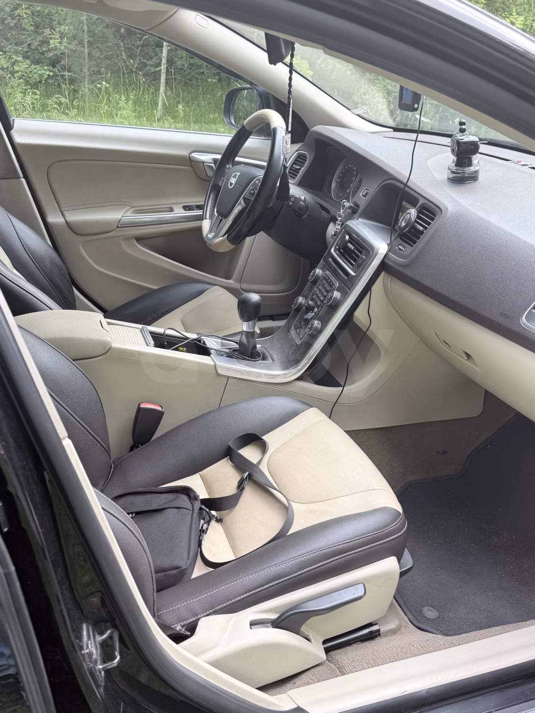 Volvo V60 фото 7