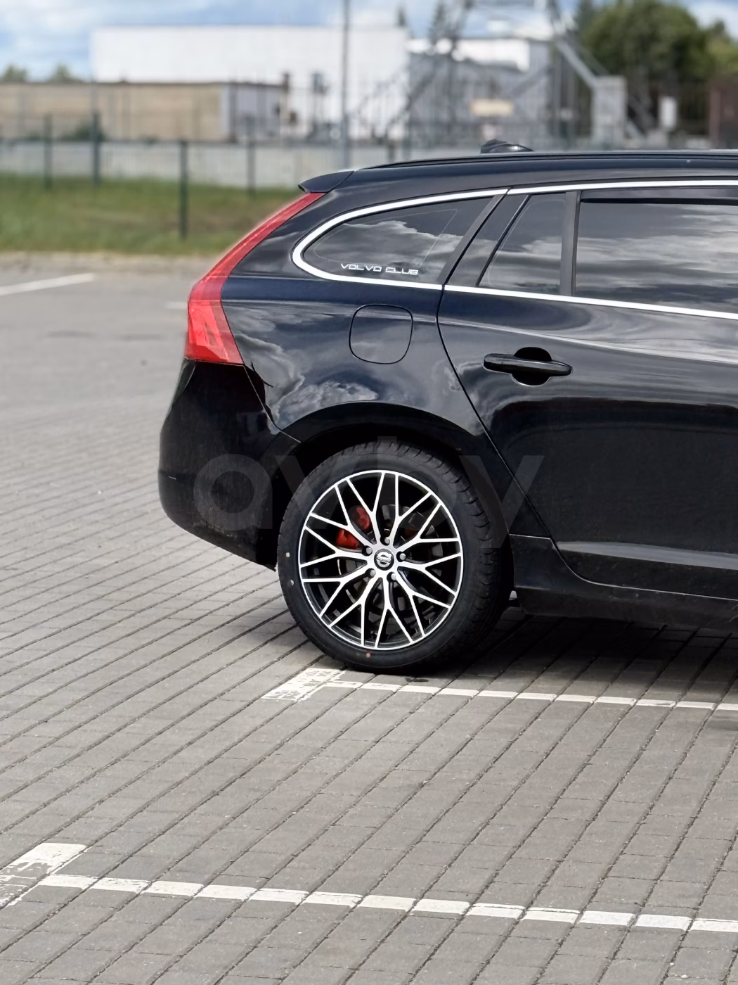 Volvo V60 фото 11