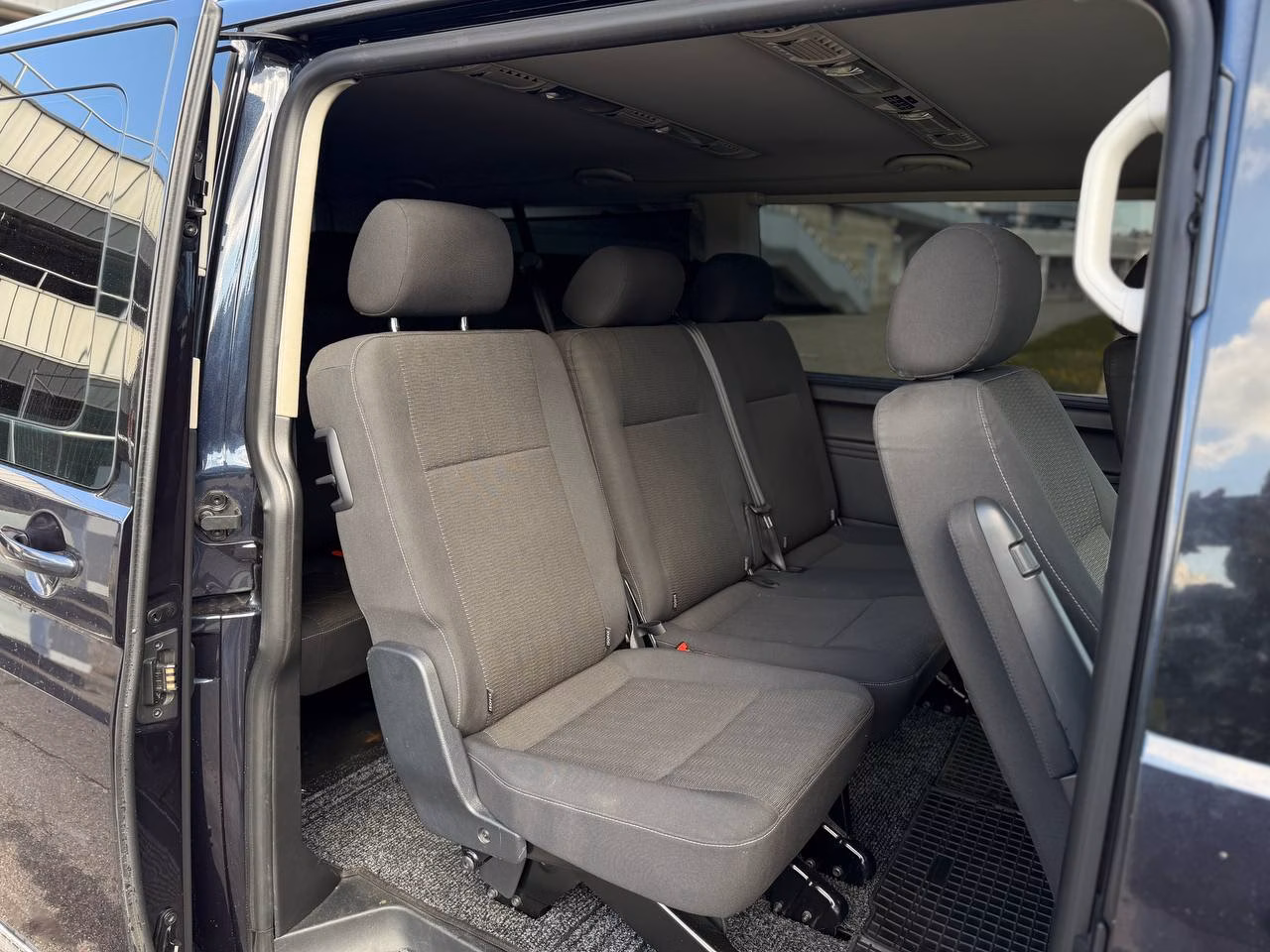 Volkswagen Caravelle фото 6