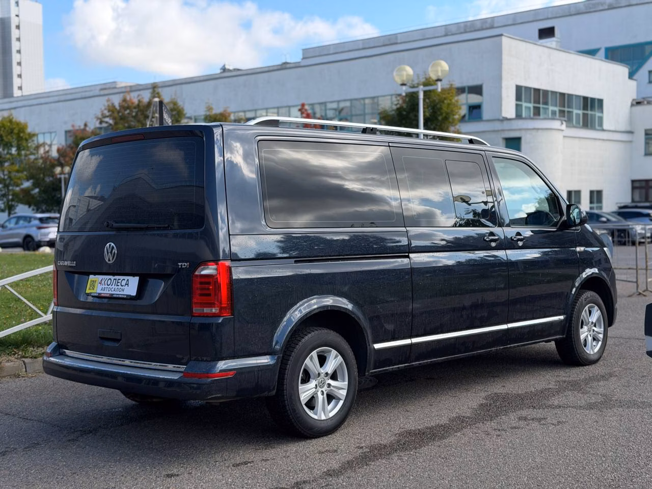 Volkswagen Caravelle фото 4
