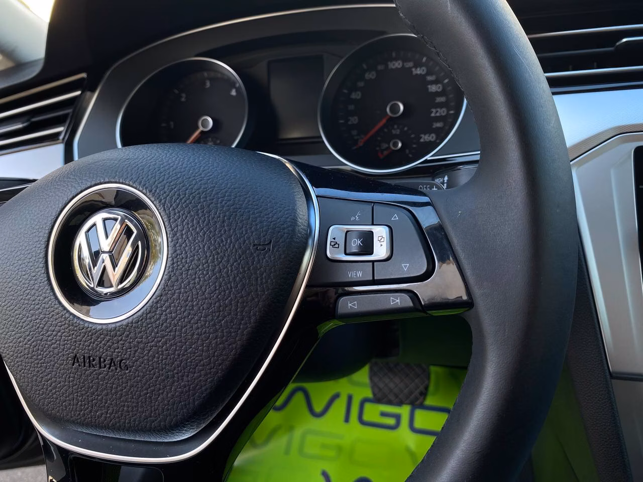 Volkswagen Passat фото 12