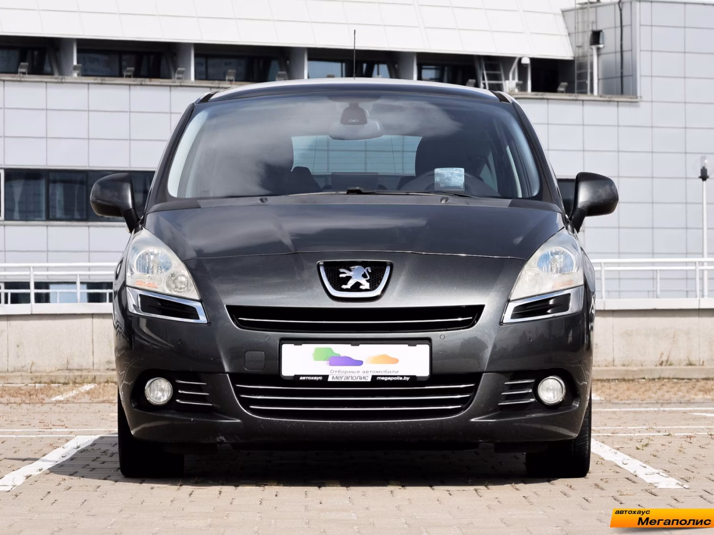 Peugeot 5008 фото 2