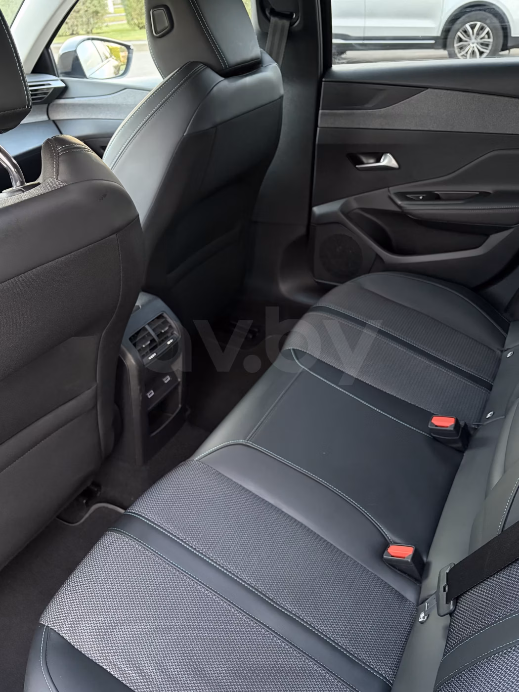 Peugeot 308 фото 9