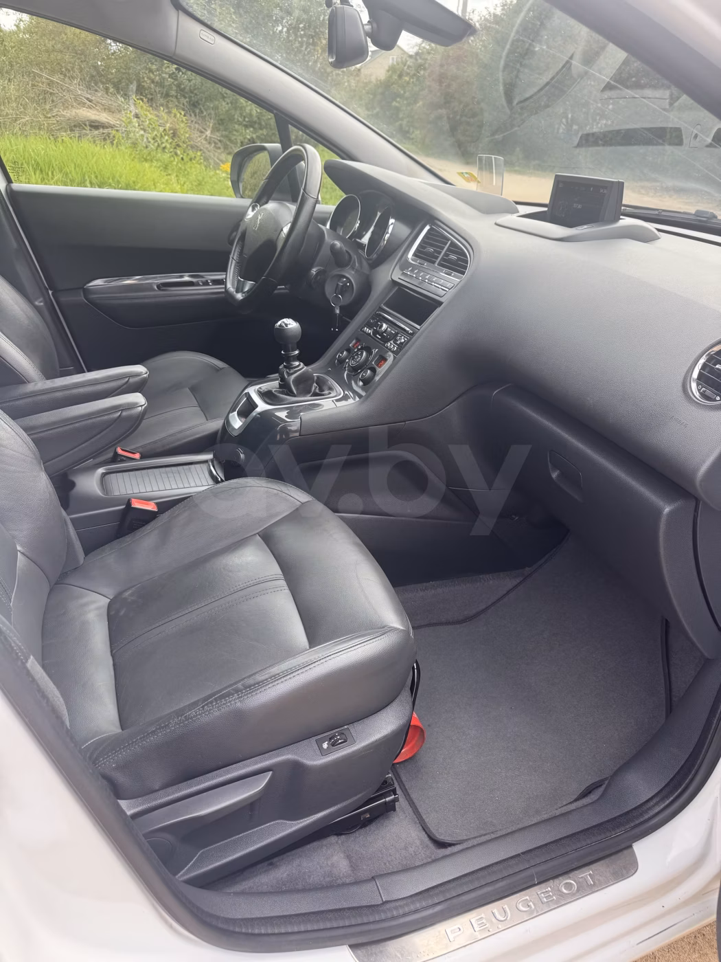 Peugeot 5008 фото 3