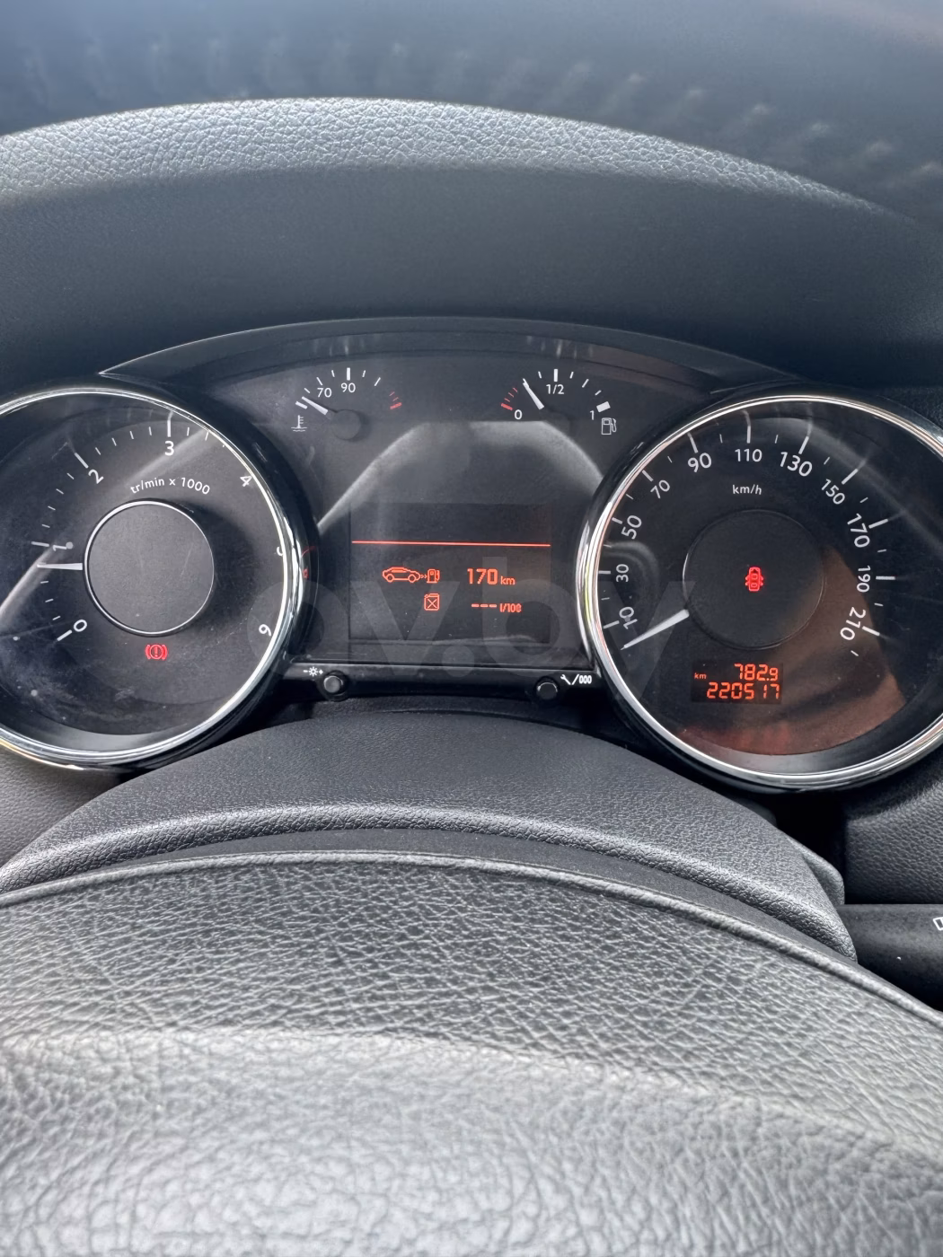 Peugeot 5008 фото 7