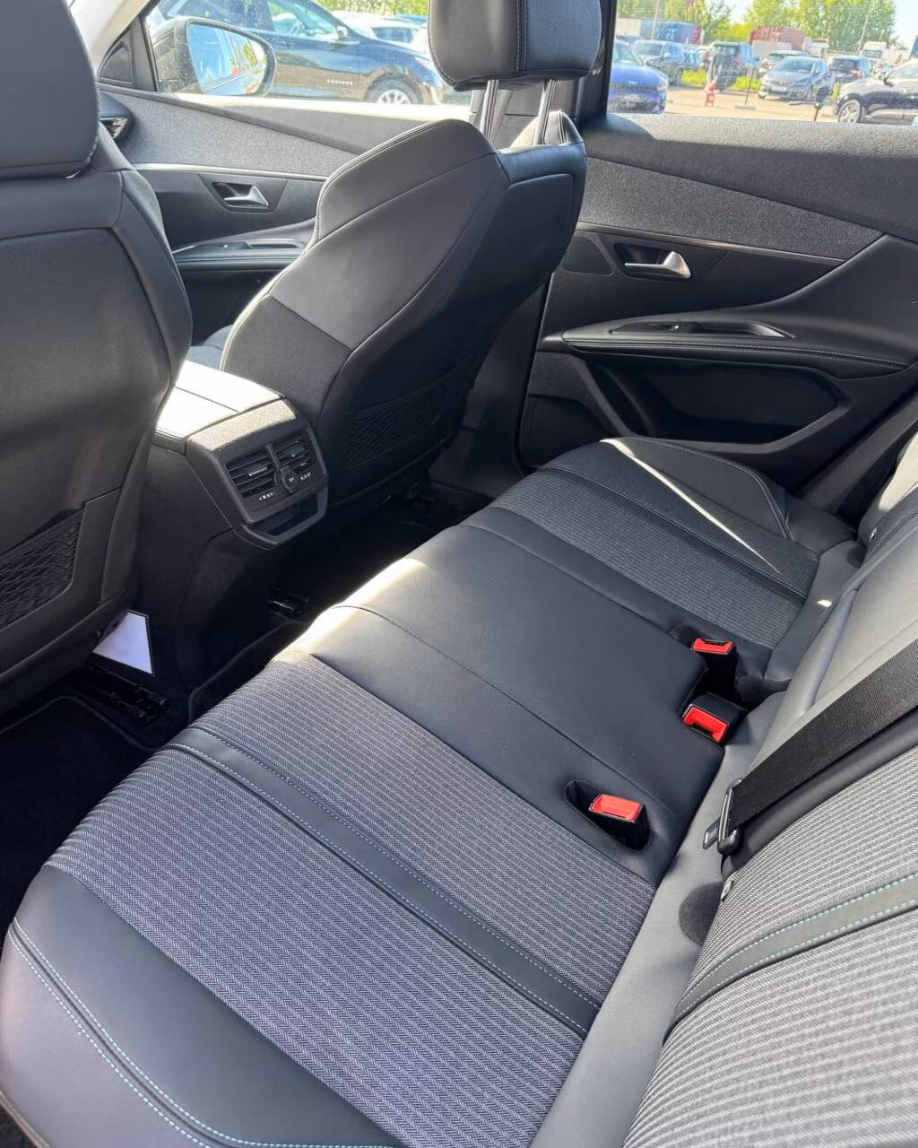 Peugeot 3008 фото 10