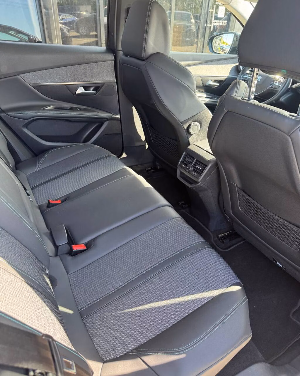 Peugeot 3008 фото 11