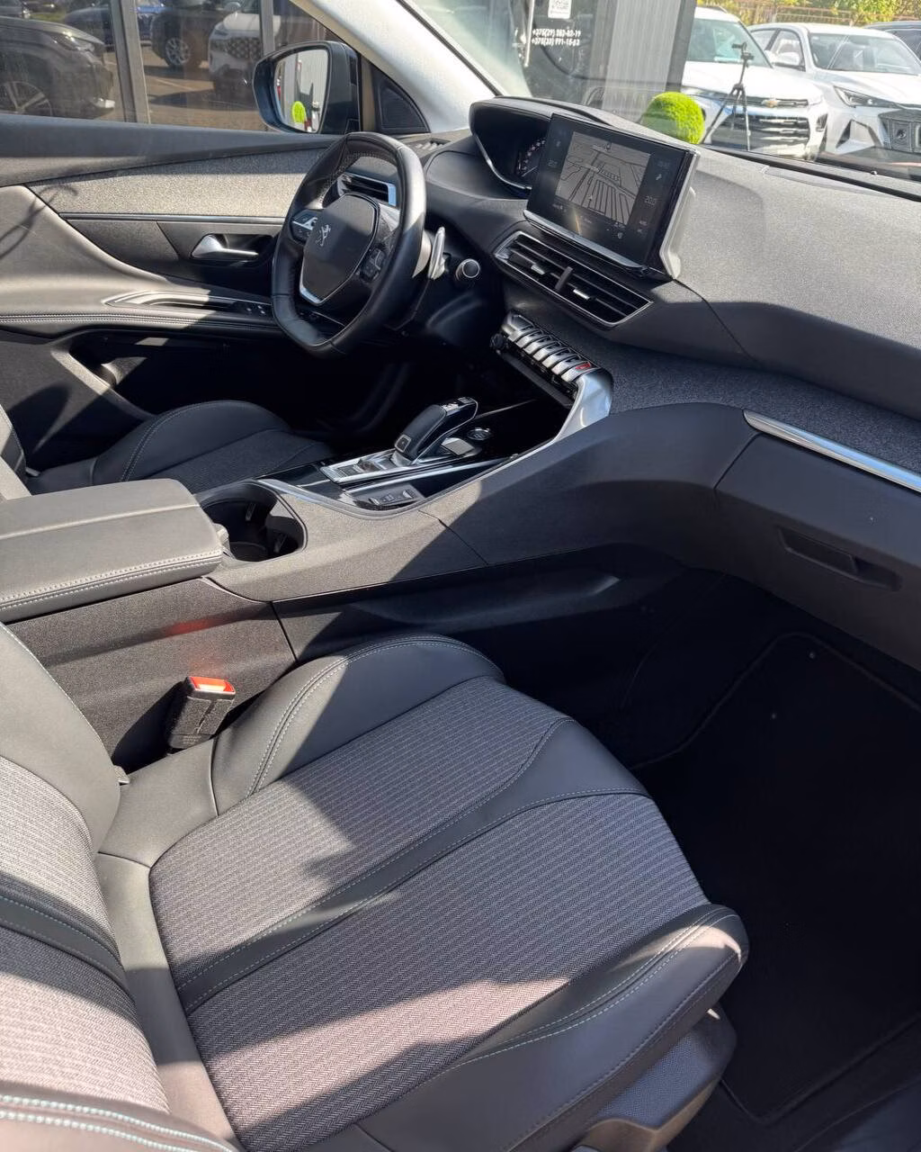 Peugeot 3008 фото 12