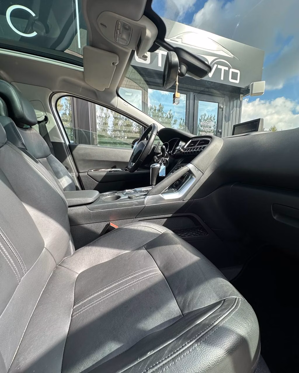 Peugeot 3008 фото 11
