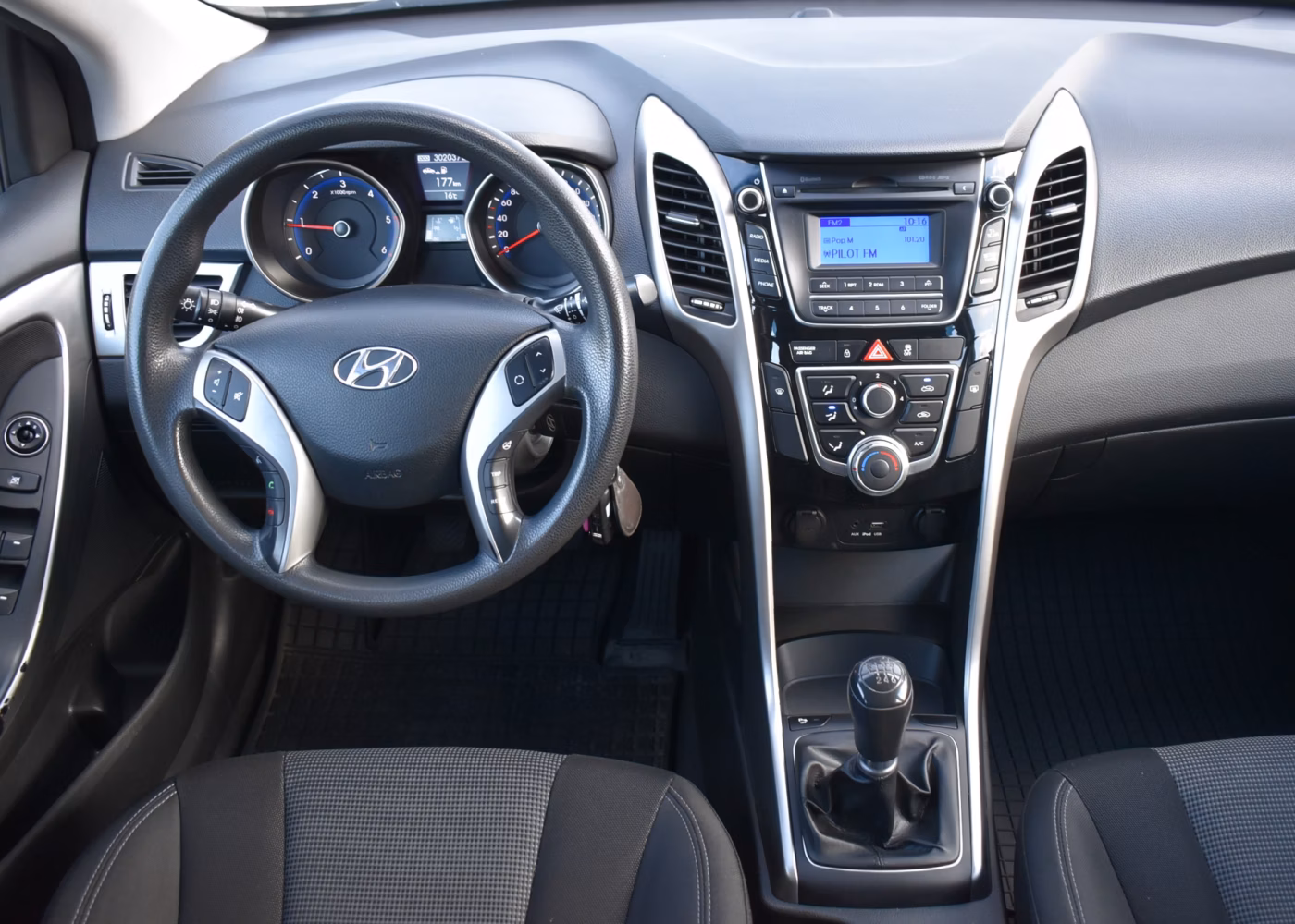 Hyundai i30 фото 9