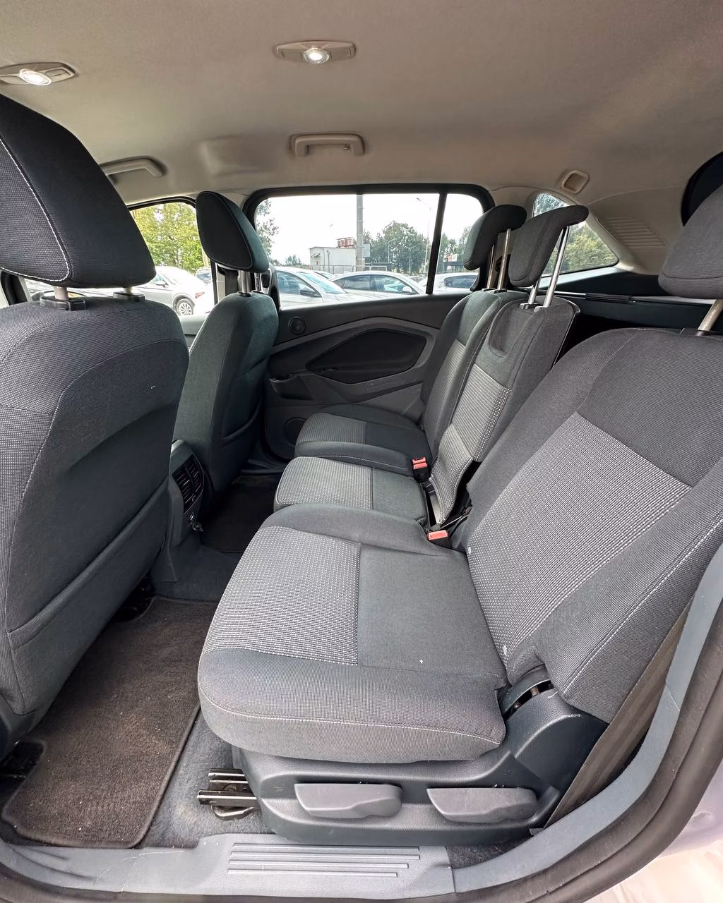 Ford Grand C-Max фото 8