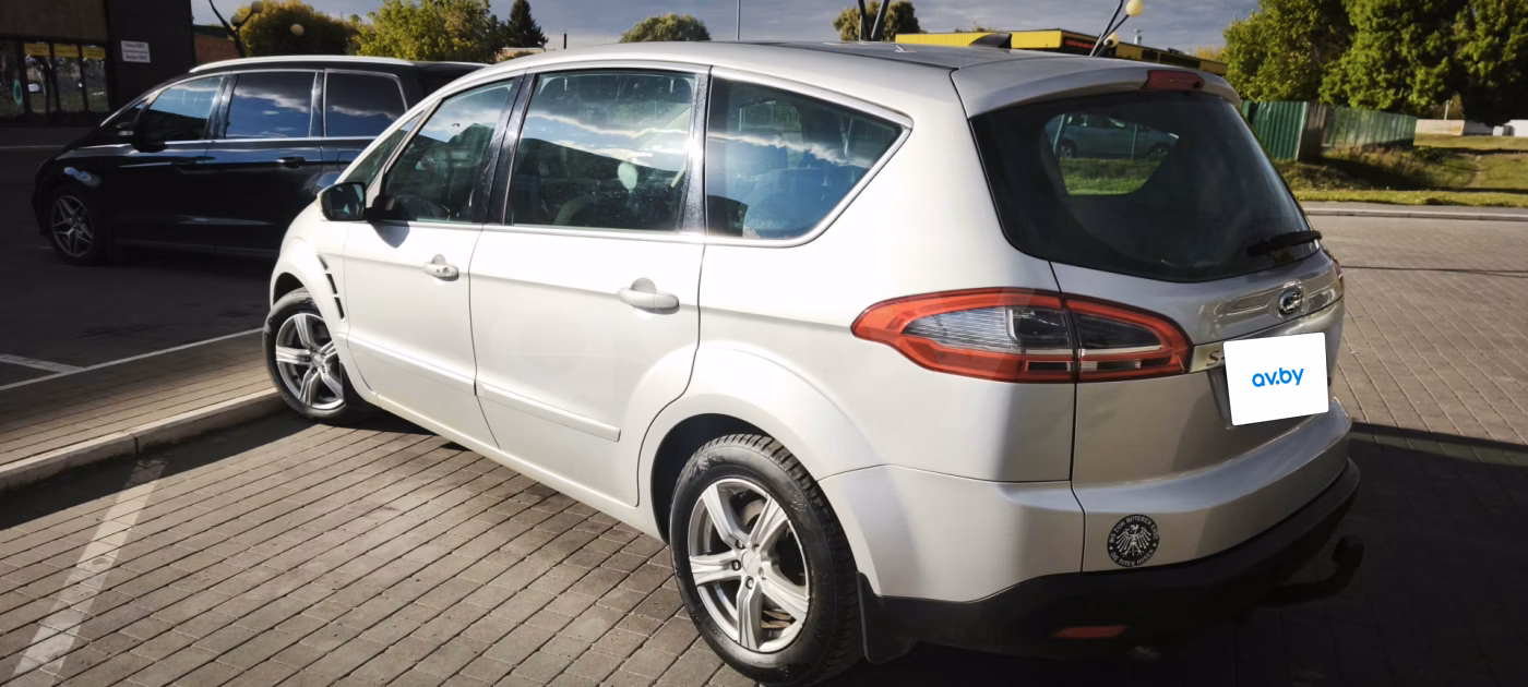 Ford S-MAX фото 4