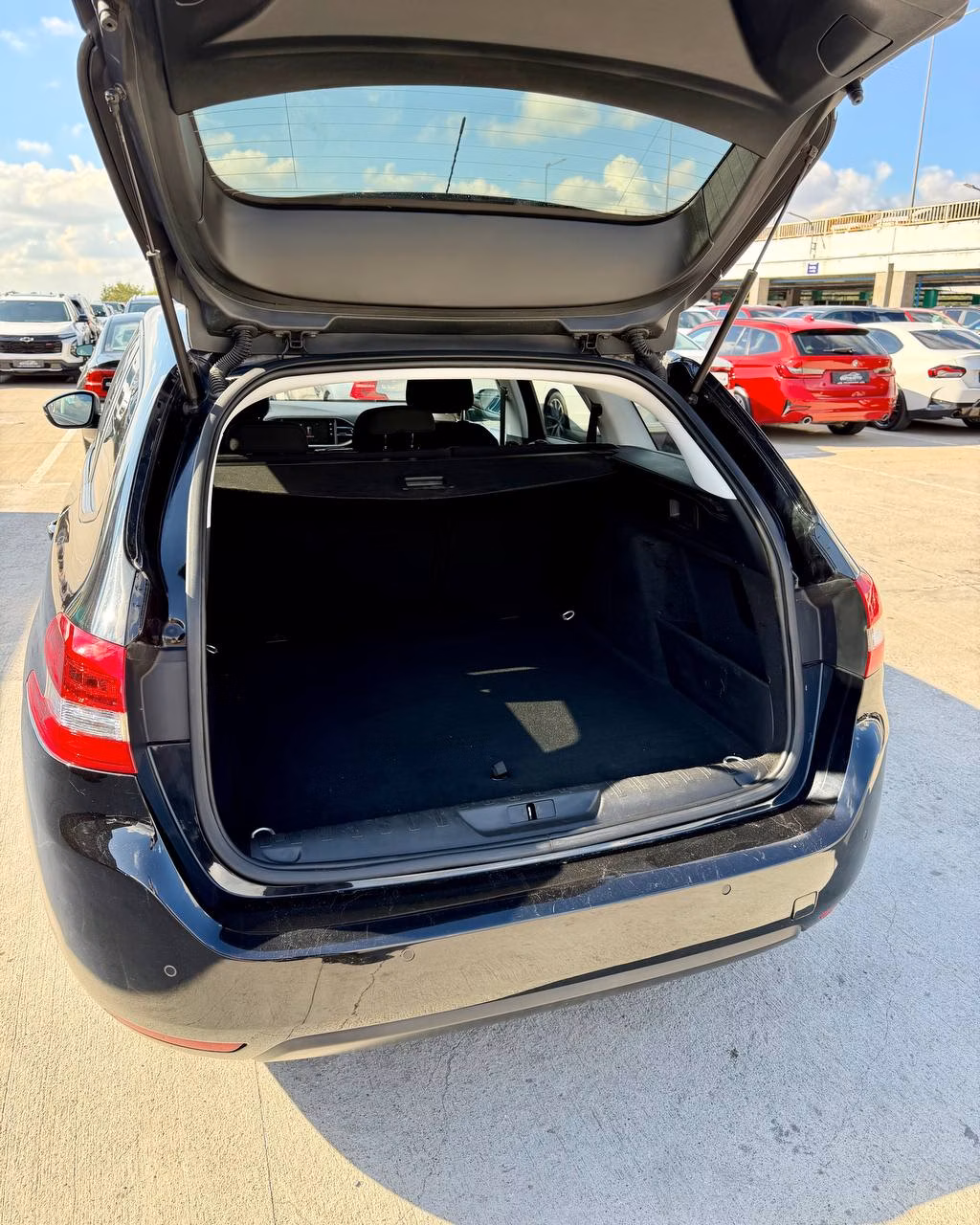 Peugeot 308 фото 12