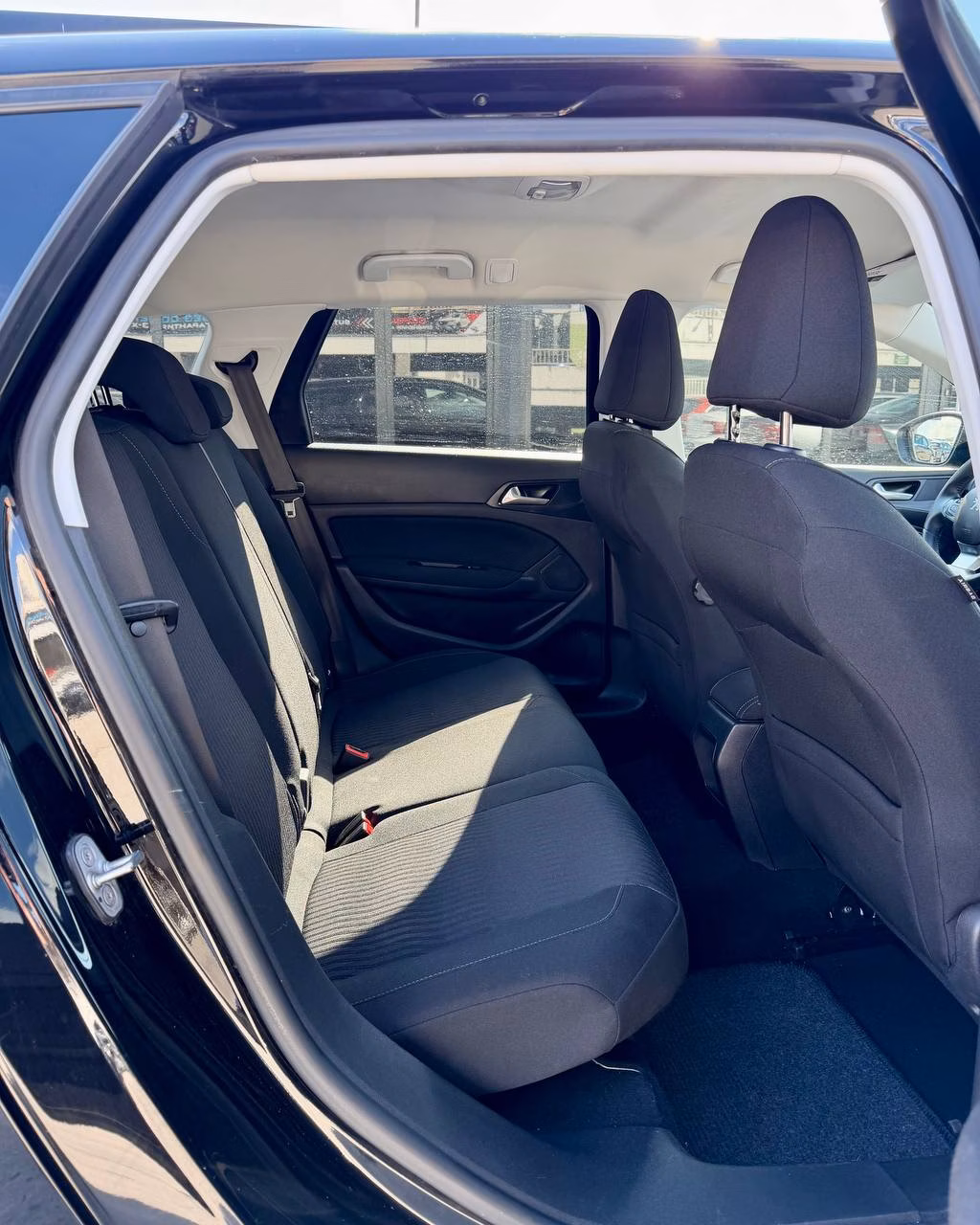Peugeot 308 фото 13