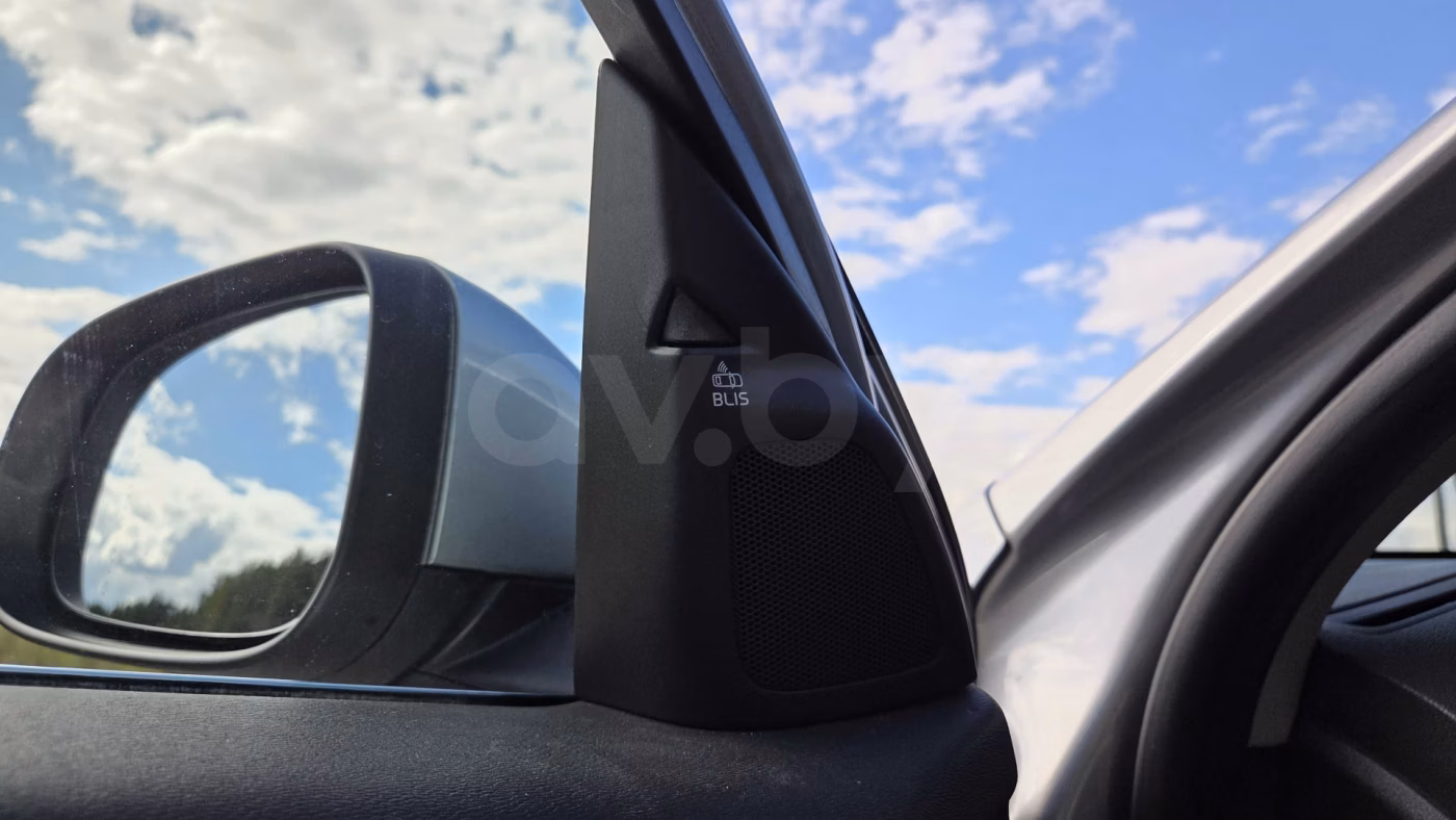 Volvo V60 фото 9