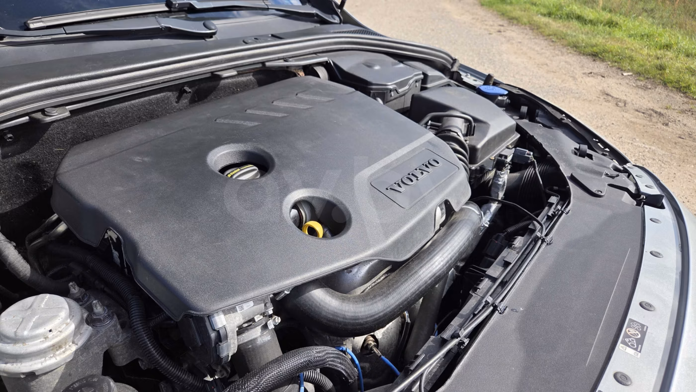 Volvo V60 фото 16