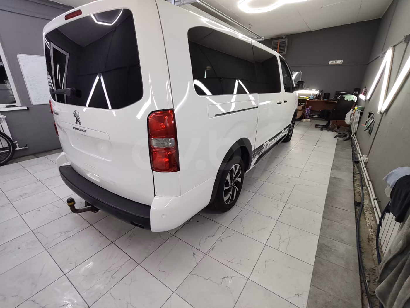 Peugeot Traveller фото 7