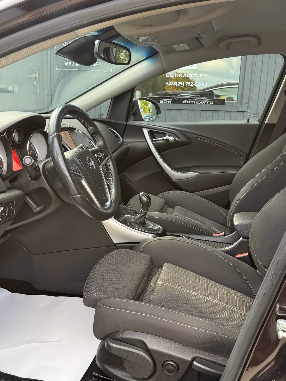 Opel Astra фото 9