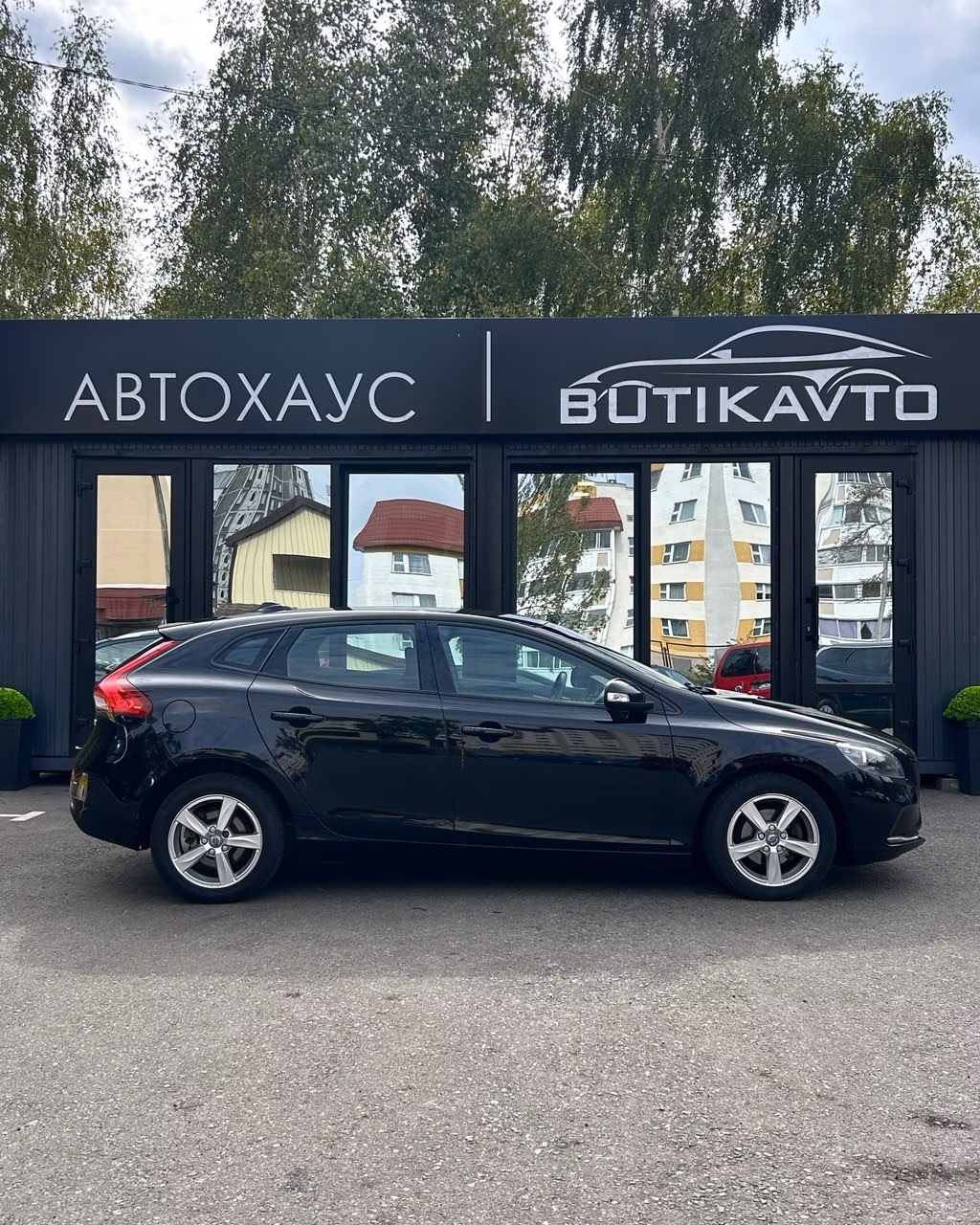 Volvo V40 фото 8