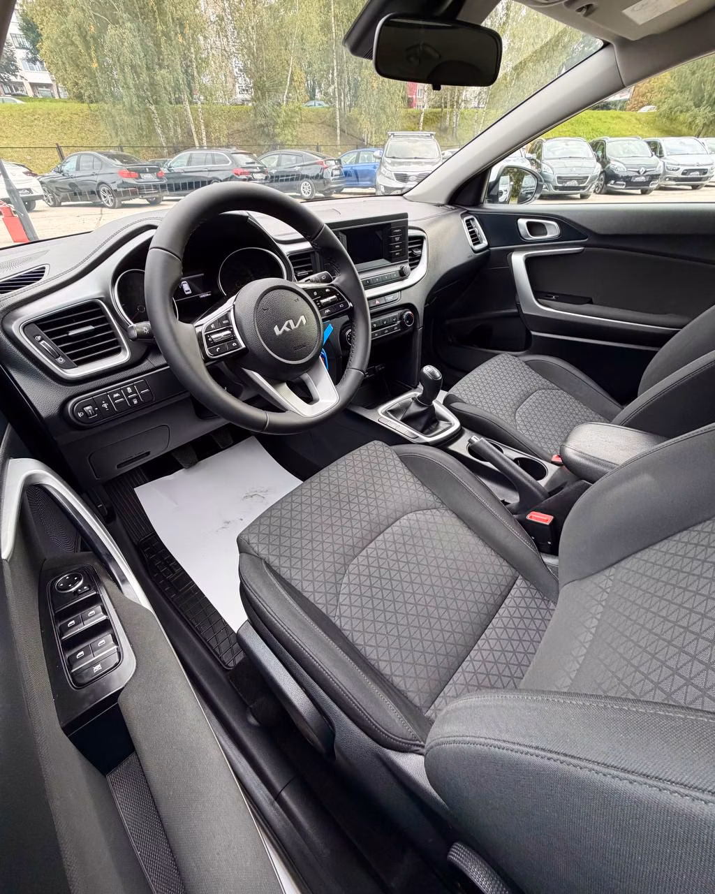 Kia Cee'd фото 11