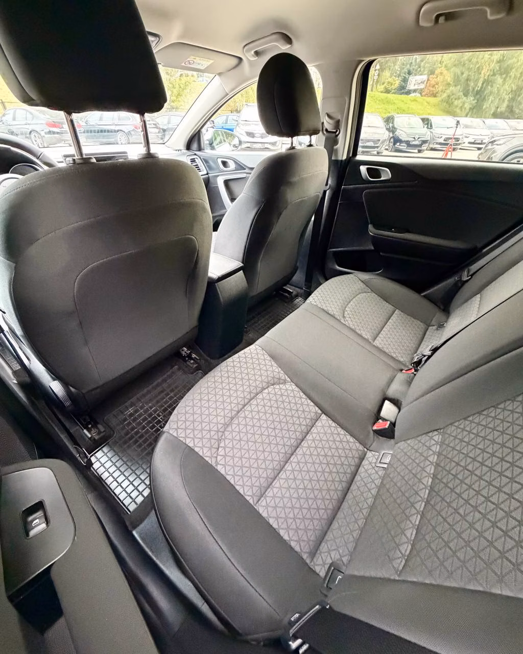 Kia Cee'd фото 13
