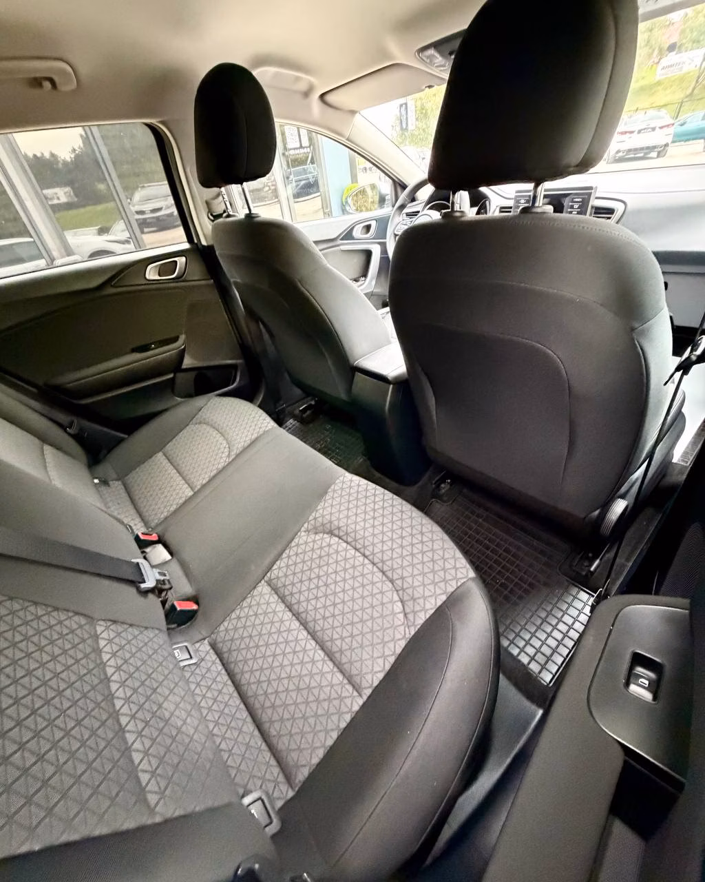 Kia Cee'd фото 14