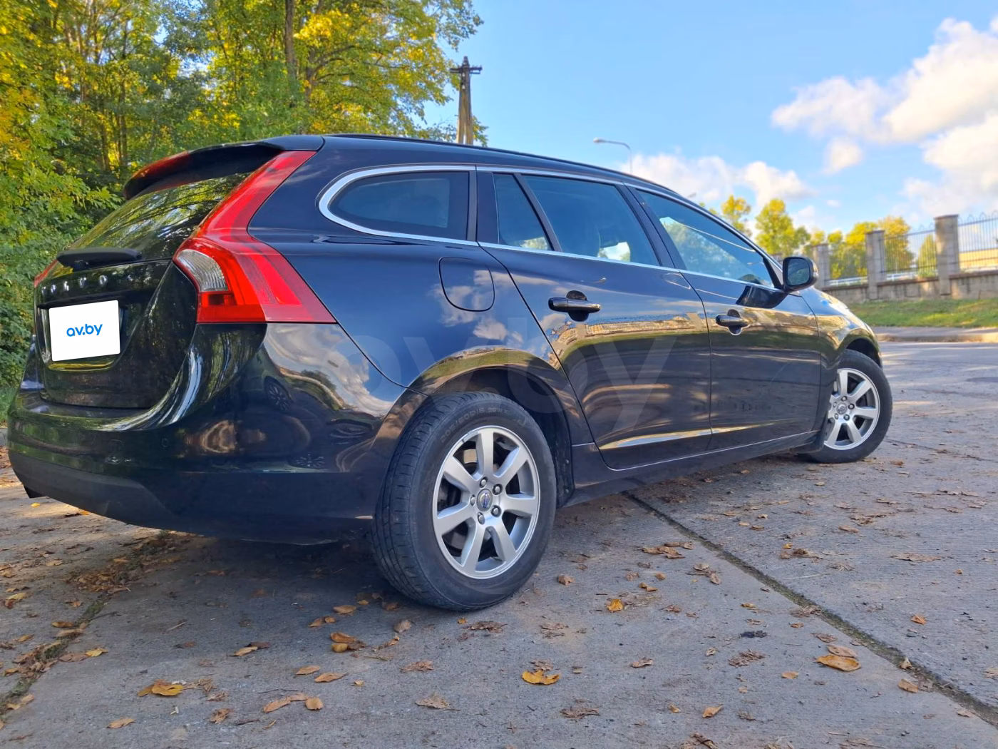 Volvo V60 фото 5