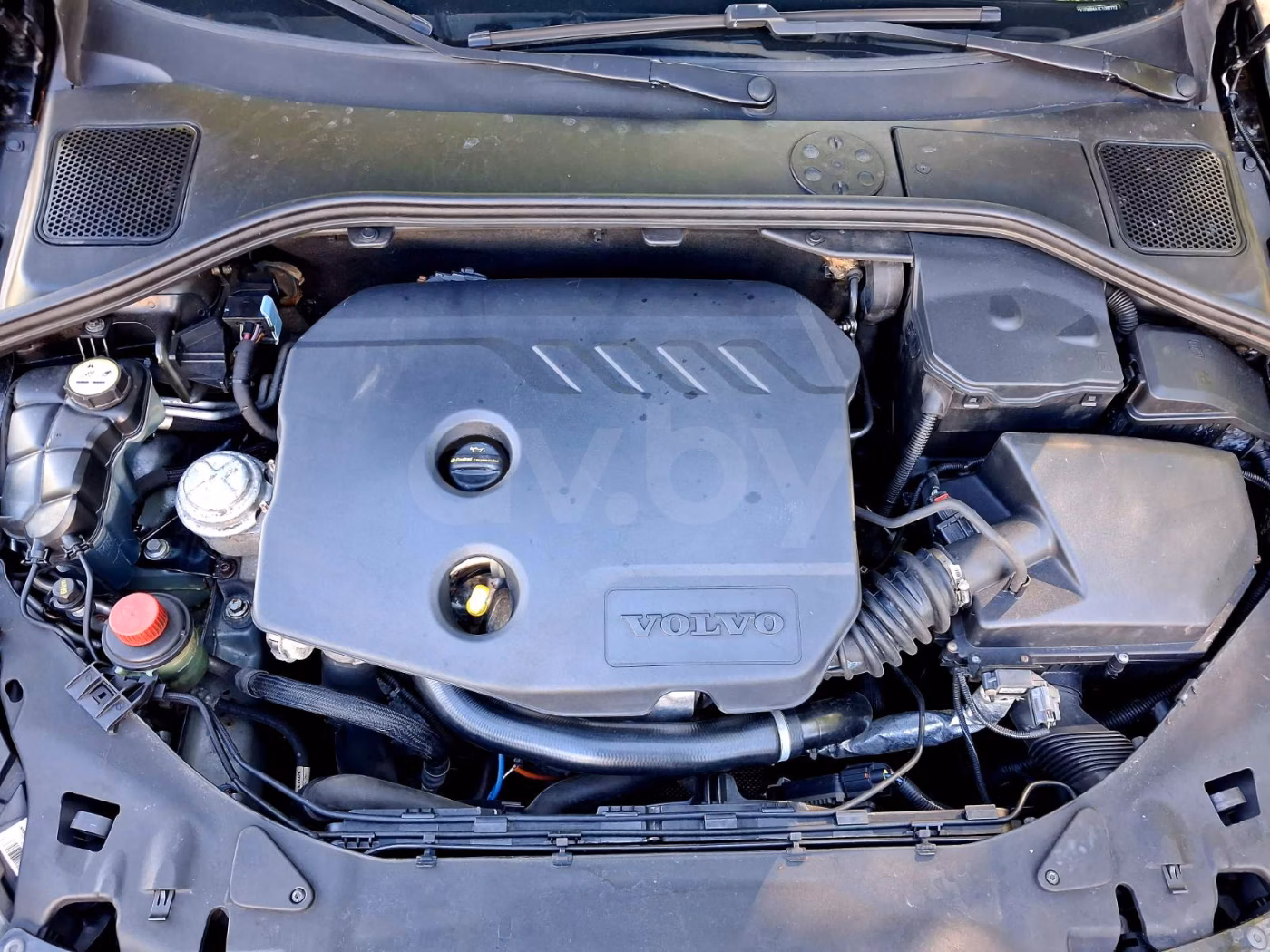 Volvo V60 фото 11