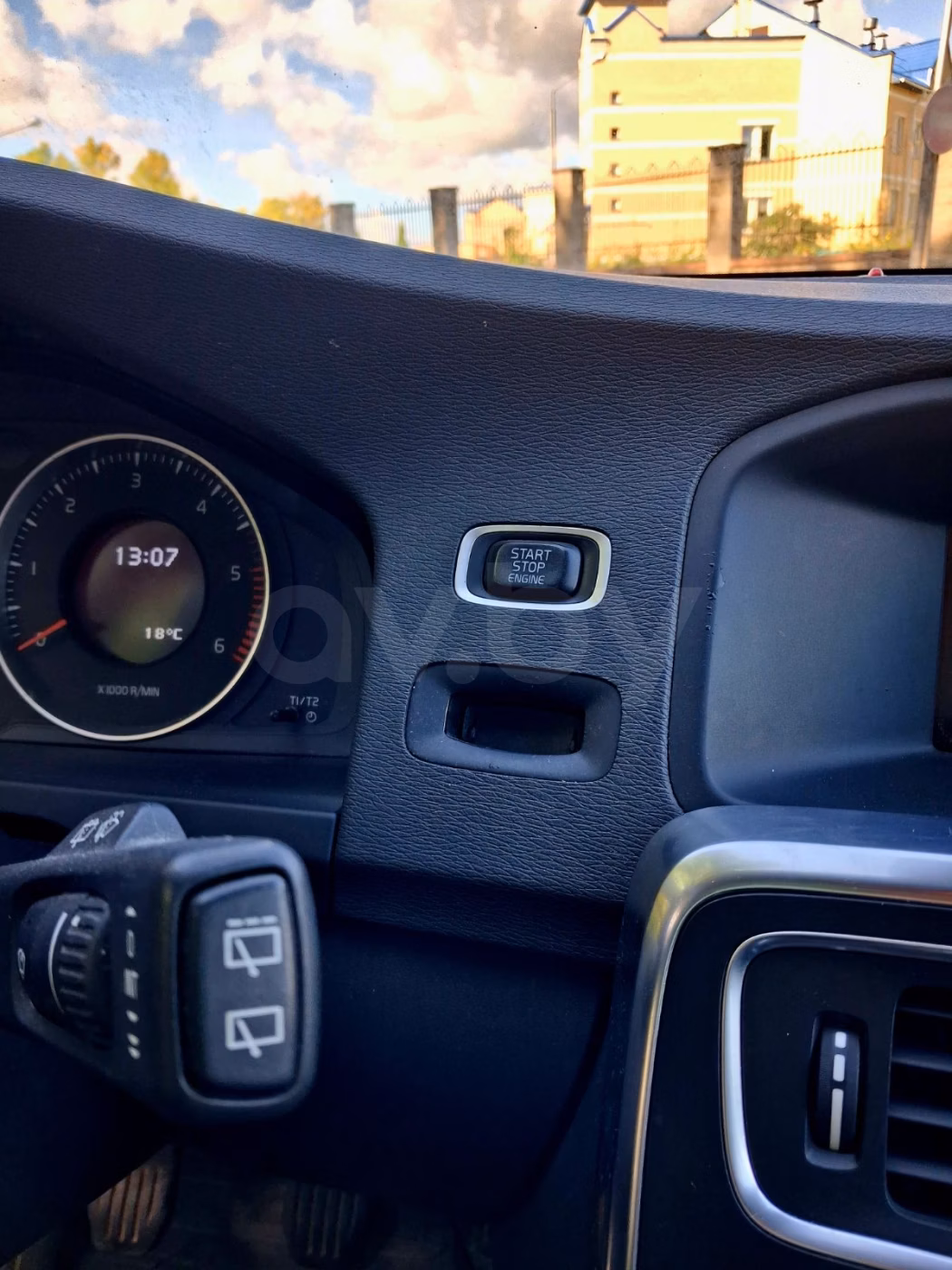Volvo V60 фото 24