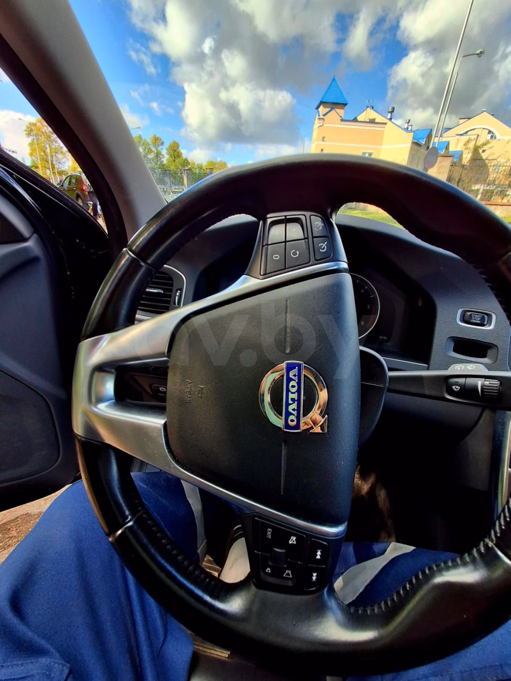 Volvo V60 фото 25