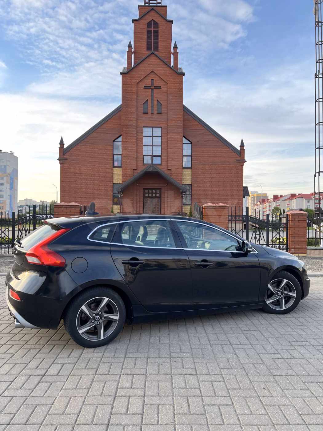 Volvo V40 фото 2