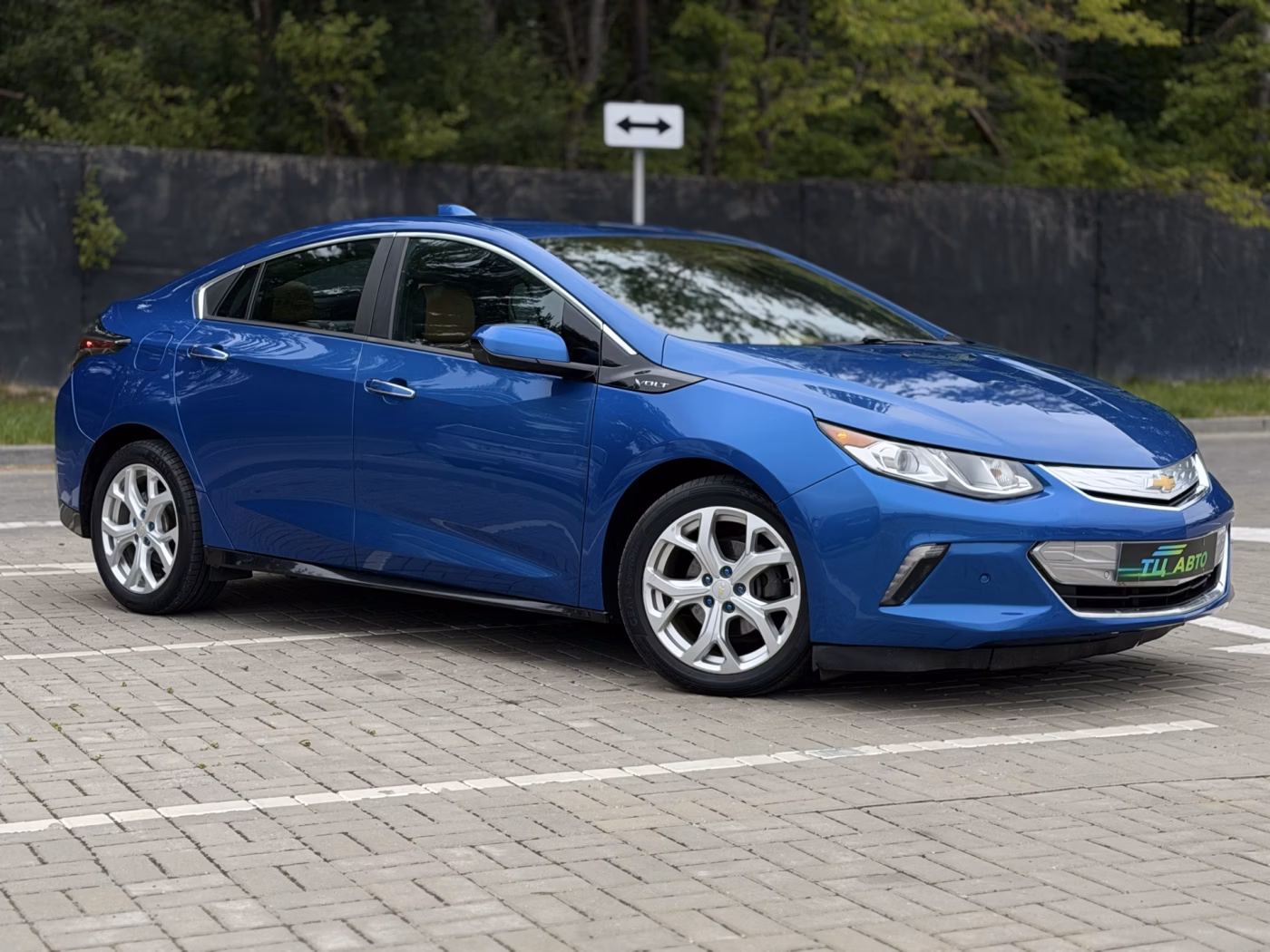 Chevrolet Volt фото 3