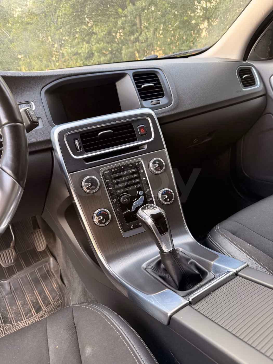Volvo V60 фото 9
