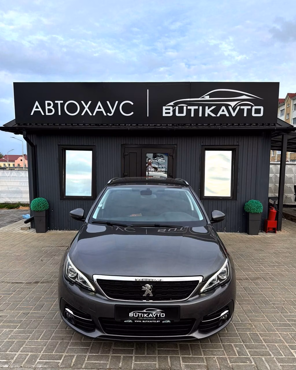 Peugeot 308 фото 2