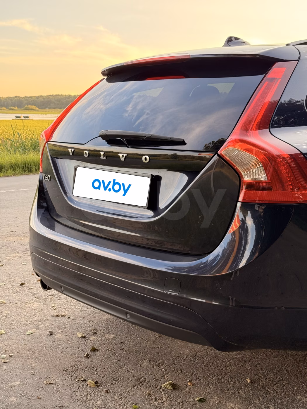 Volvo V60 фото 15