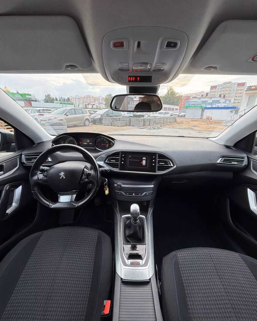 Peugeot 308 фото 12