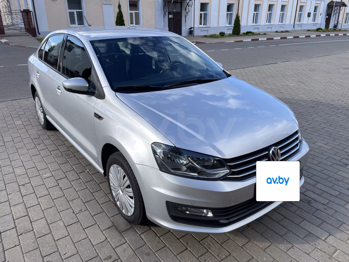 Volkswagen Polo Sedan фото 3