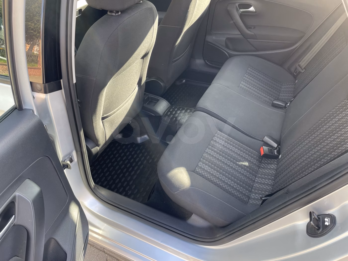 Volkswagen Polo Sedan фото 15