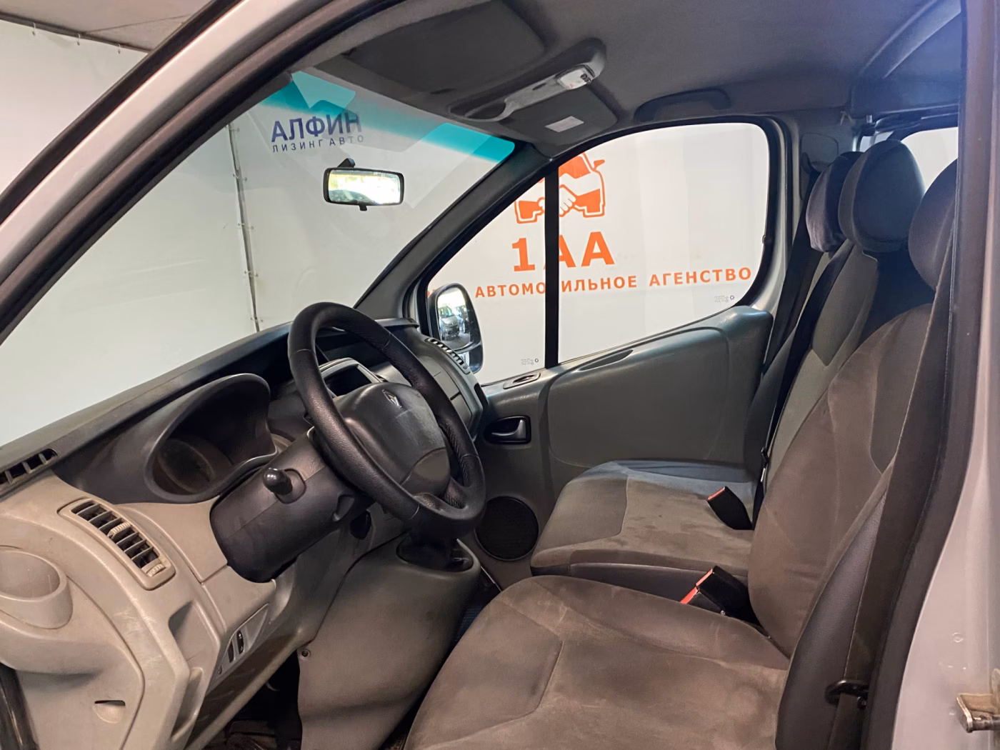 Renault Trafic фото 5