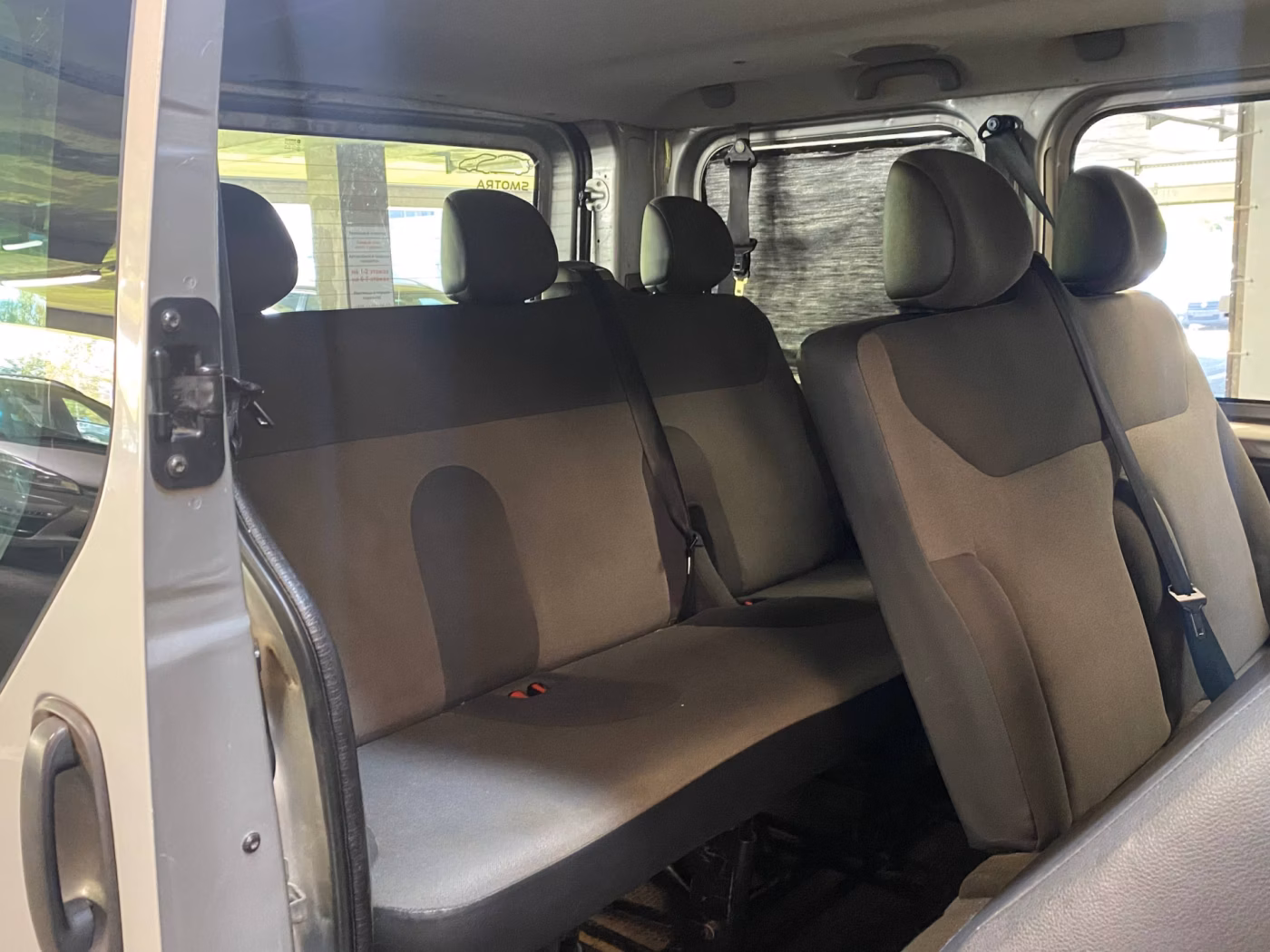 Renault Trafic фото 8