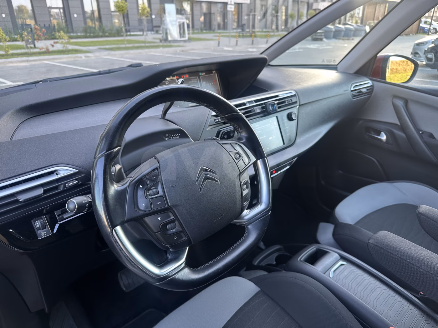 Citroen C4 Picasso фото 14