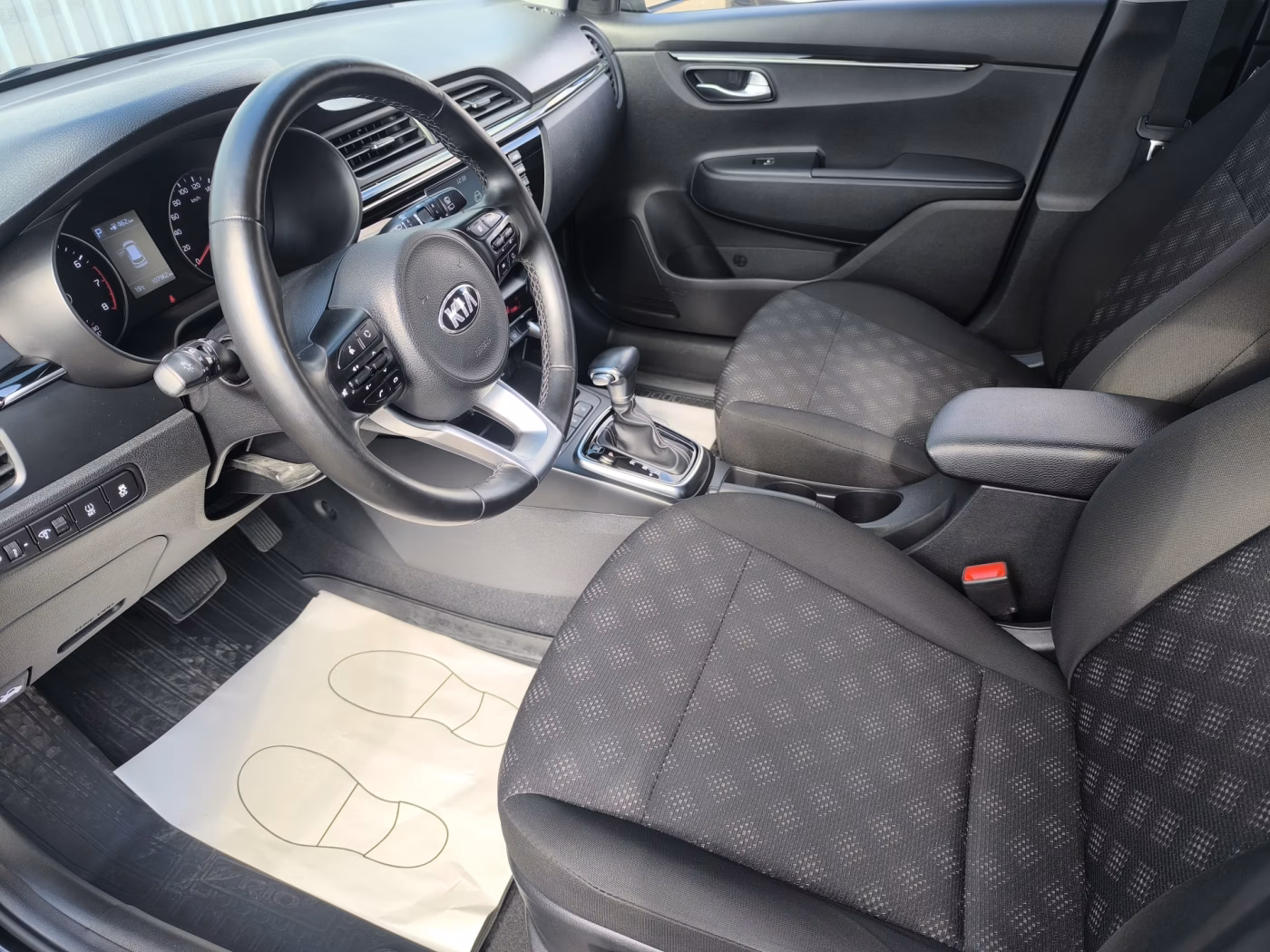 Kia Rio X (X-Line) фото 7