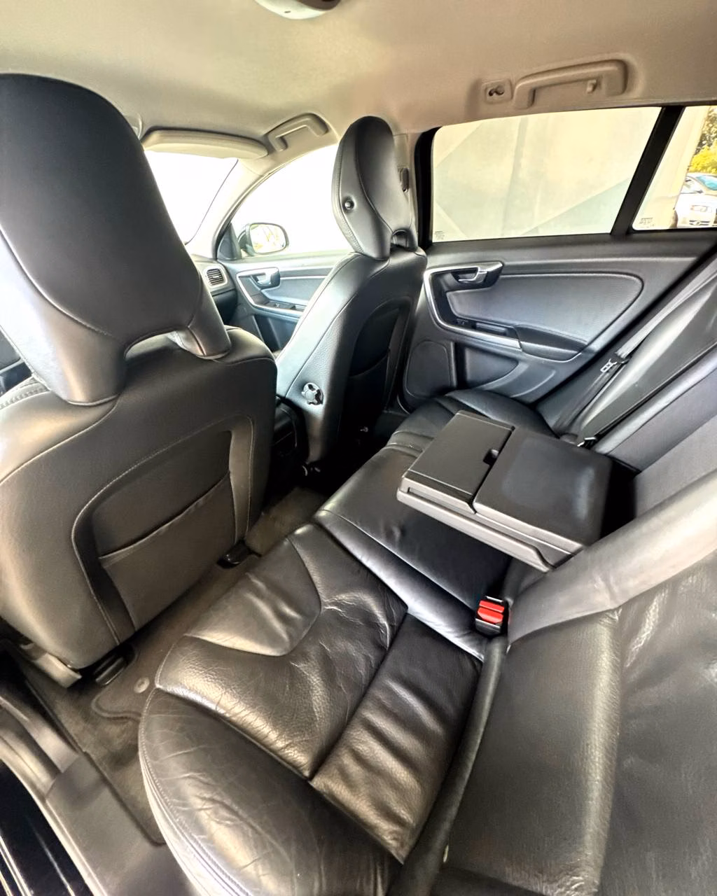 Volvo V60 фото 14
